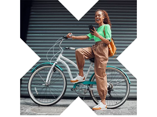 Cycle2Work-Lady-On-Bike-Holding-Phone