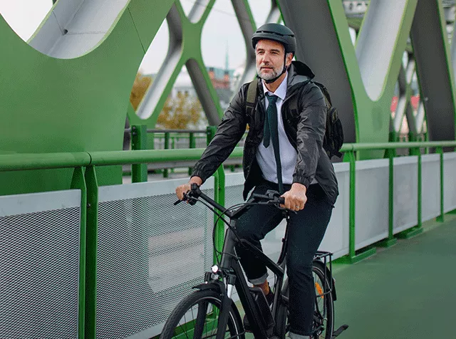 Cycle2Work-Office-Man