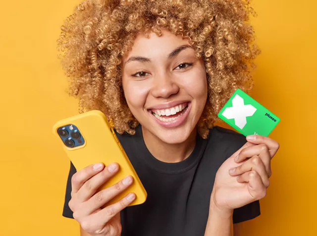 pluxee card image block