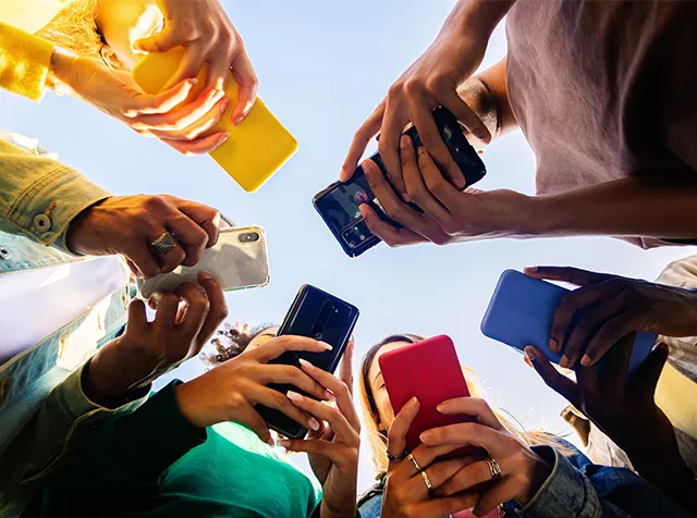lots of mobile phones in a circle